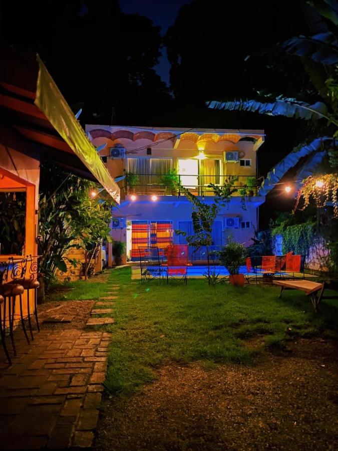 Habitacion Privada Con Pisicina Y Cocina Compartida 萨尤利塔 外观 照片