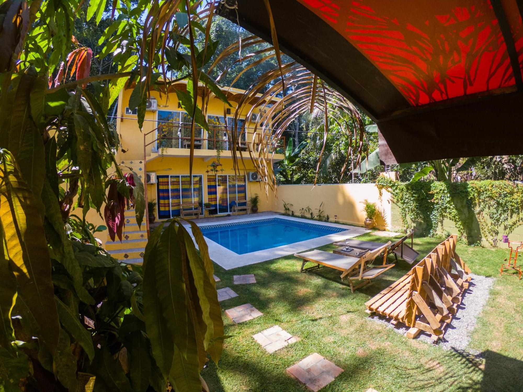 Habitacion Privada Con Pisicina Y Cocina Compartida 萨尤利塔 外观 照片