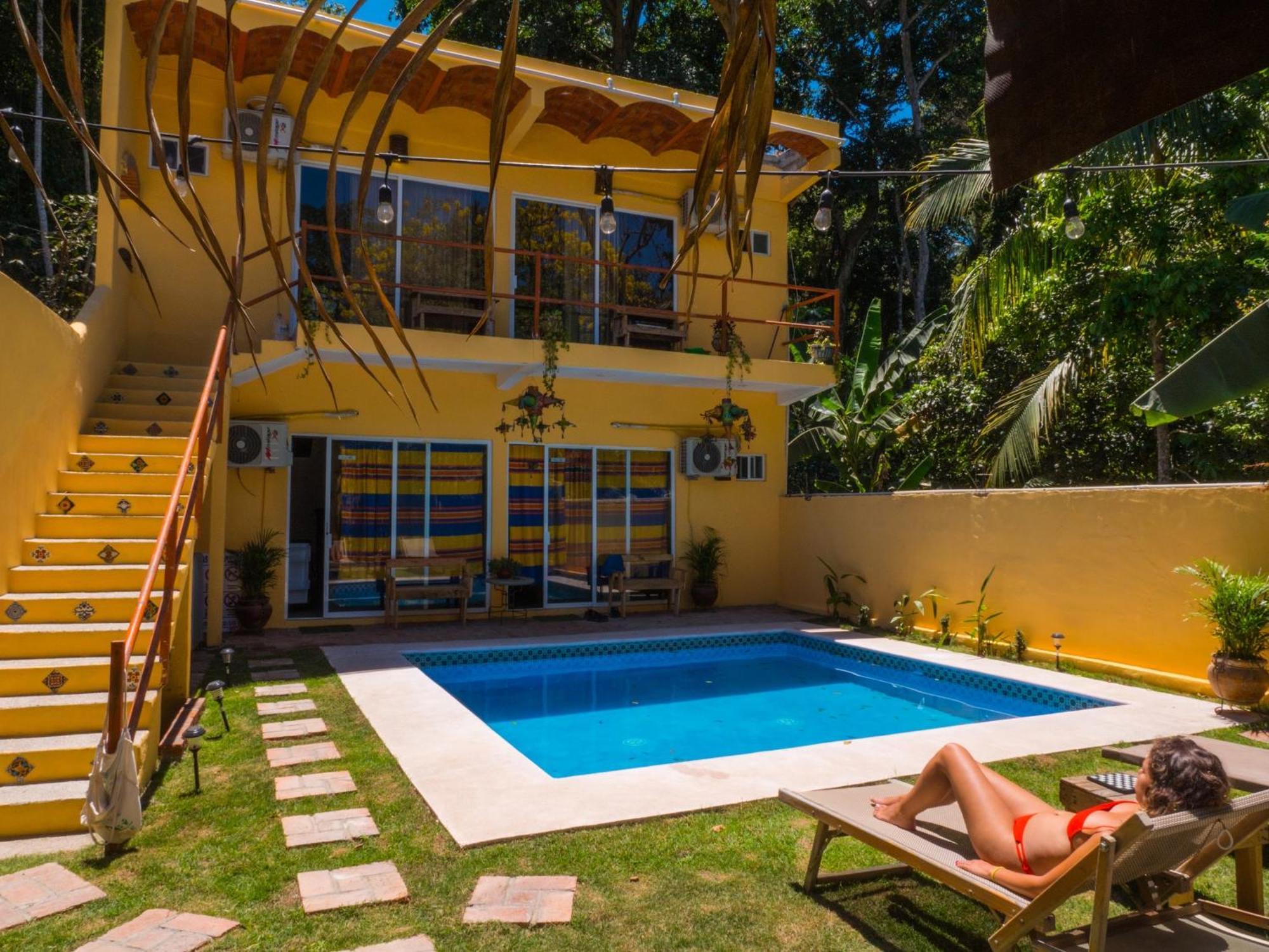 Habitacion Privada Con Pisicina Y Cocina Compartida 萨尤利塔 外观 照片