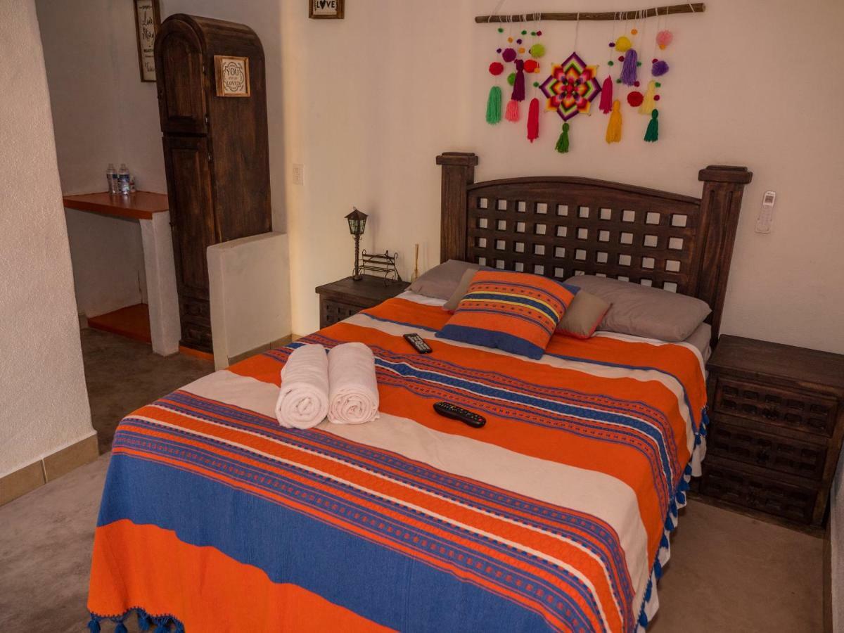 Habitacion Privada Con Pisicina Y Cocina Compartida 萨尤利塔 外观 照片