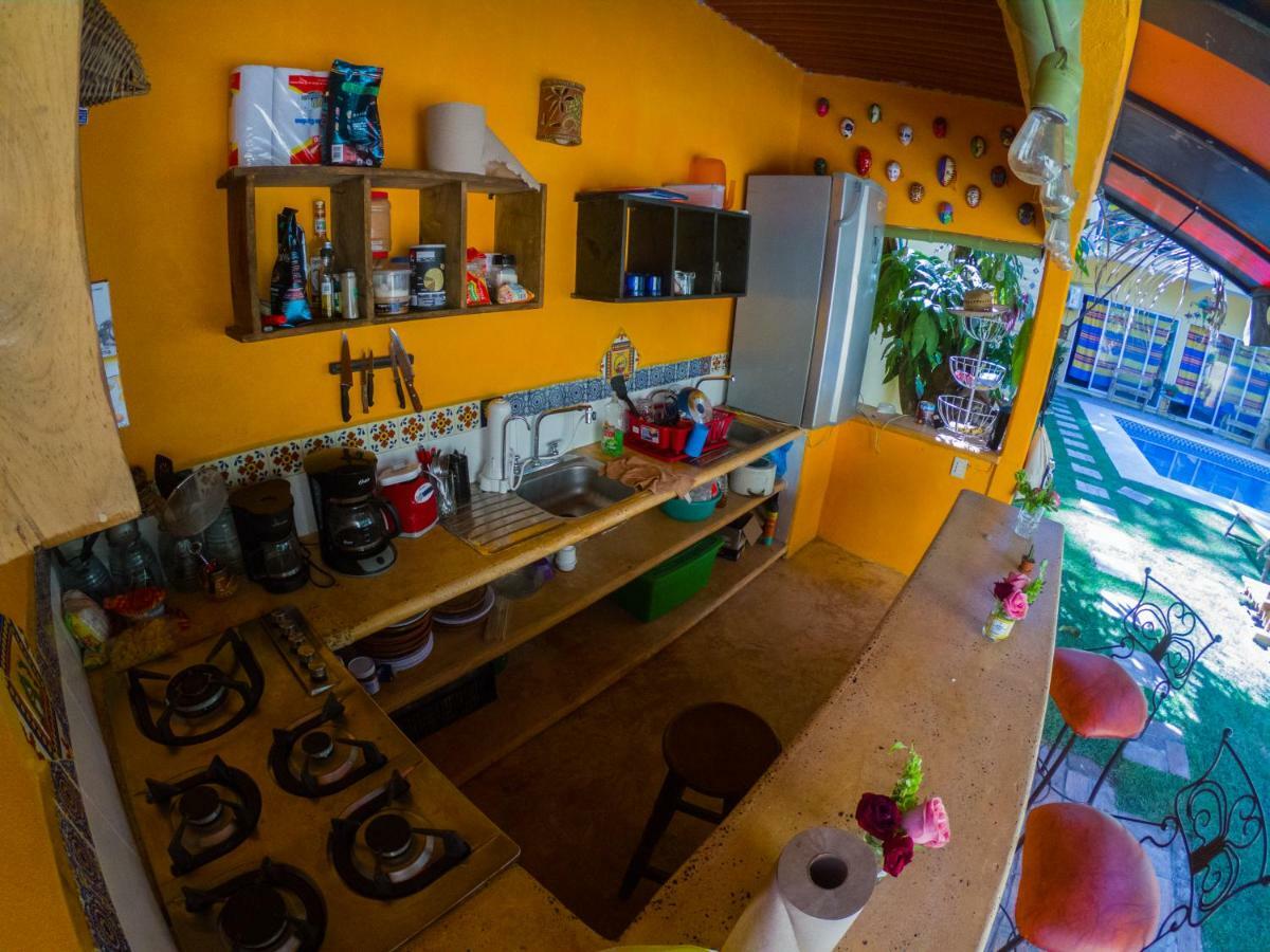 Habitacion Privada Con Pisicina Y Cocina Compartida 萨尤利塔 外观 照片